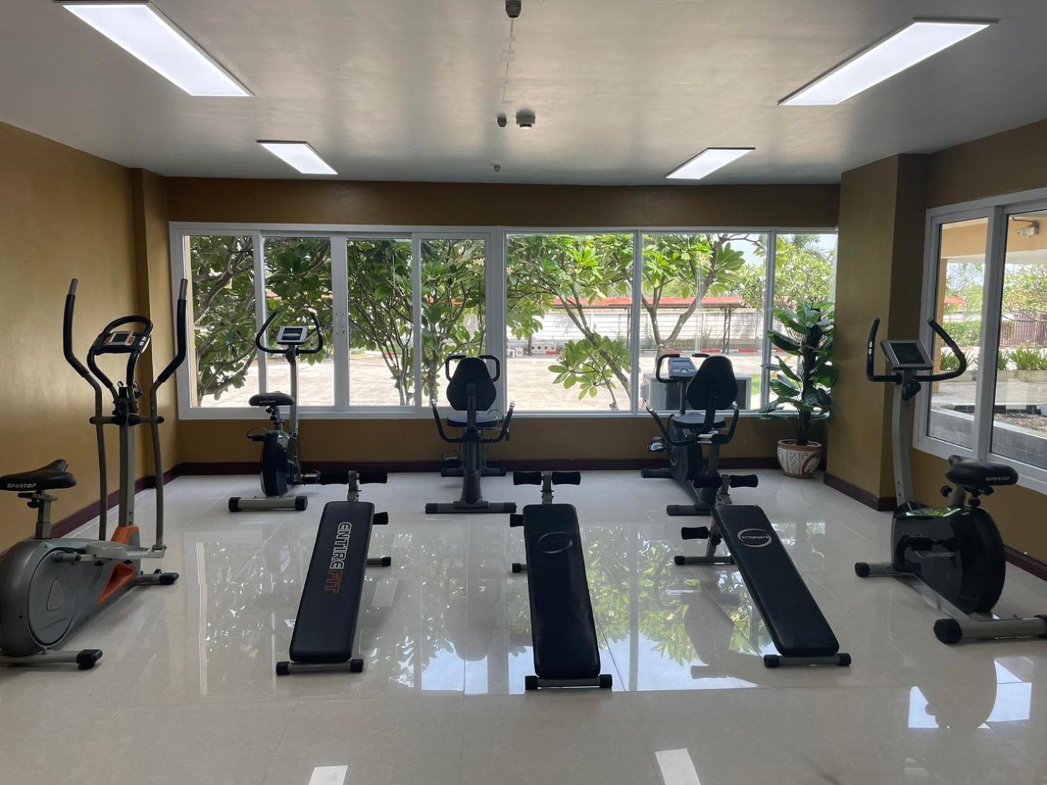 H2Do Hotel Ban Khlong Sanam Phli Bagian luar foto